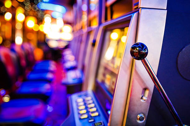 Live blackjack table with croupier and multi-camera view on 1xbet apk